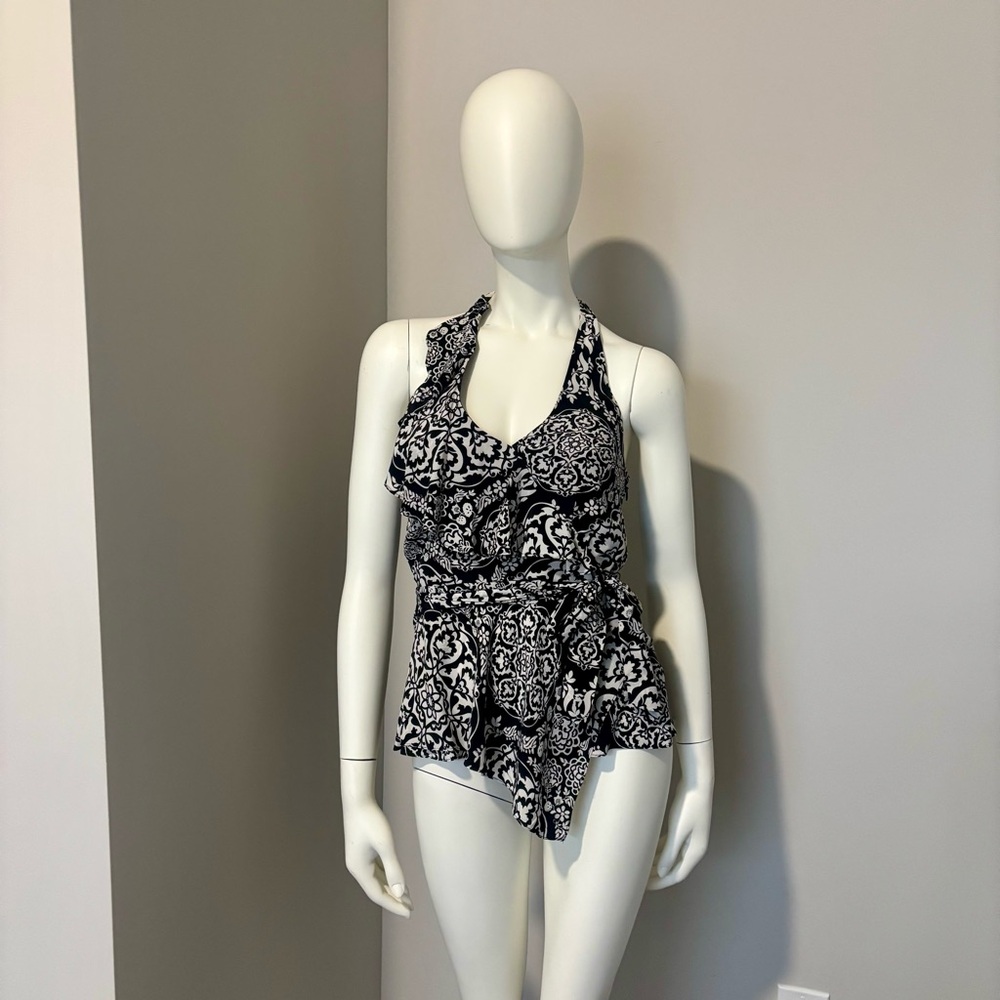 Vintage White House Black Mark Asymmetrical Patterned Top